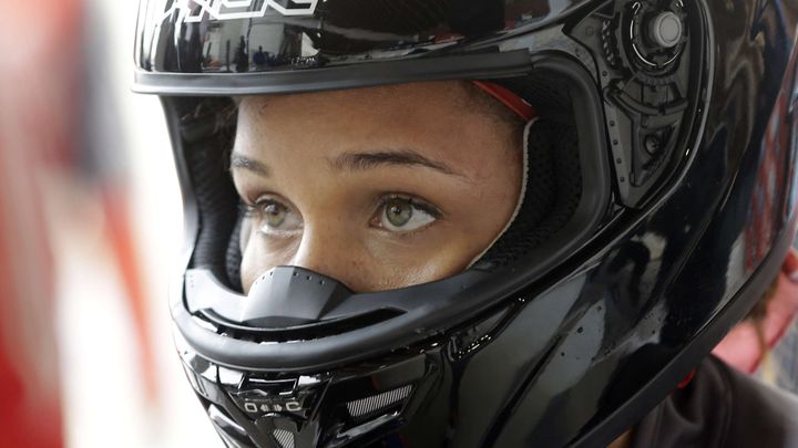 Lolo Jones &agrave; l'entra&icirc;nement de bobsleigh avec l'&eacute;quipe am&eacute;ricaine, le 7 novembre 2012 &agrave; Lake Placid (Etats-Unis). (MIKE GROLL / AP / SIPA)