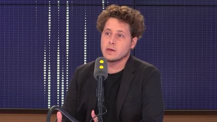 Julien Bayou, porte-parole d’Europe-Ecologie-Les Verts. (FRANCEINFO / RADIOFRANCE)