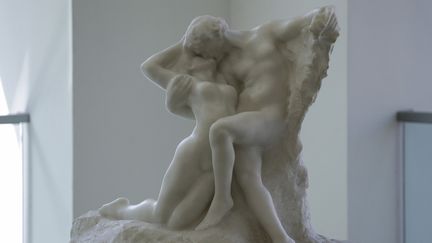 La sculpture "L'éternel Printemps" de Rodin en vente chez Sotheby's, le 9 mai 2016  à New York
 (Kena Betancur/AFP)