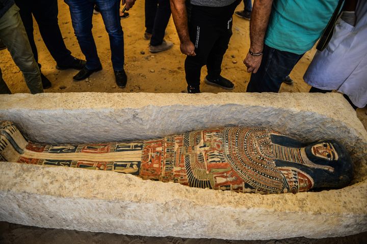 Un sarcophage dans la necropole de Dahshur necropolis au sud du Caire en Egypte, le 13 juillet 2019 (MOHAMED EL-SHAHED / AFP)