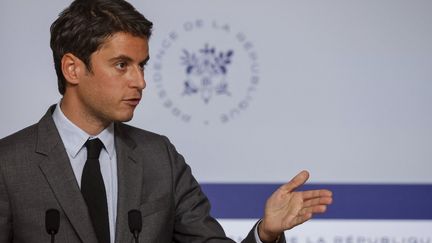 Gabriel Attal, le 12 mai 2021, à Paris. (LUDOVIC MARIN / AFP)