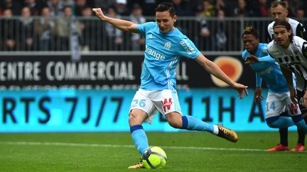 Florian Thauvin, lors du match opposant le SCO d'Angers à l'Olympique de Marseille, à Angers (Maine-et-Loire), le 29 avril 2018.&nbsp; (JEAN-FRANCOIS MONIER / AFP)