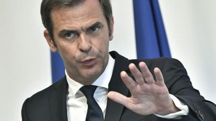 Olivier&nbsp;Véran, ministre de la Santé, en conférence de presse le 26 août 2021. (STEPHANE DE SAKUTIN / AFP)