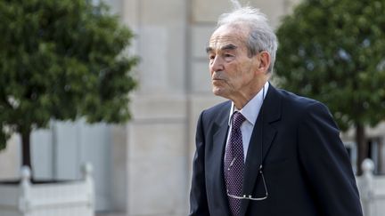 Robert Badinter ancien garde des sceaux rends visite à Francois Hollande à l'Elysée le 2 juin 2015. (CITIZENSIDE/YANN KORBI / CITIZENSIDE.COM)