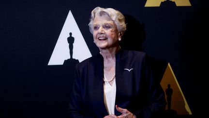 L'actrice américaine Angela Lansbury, qui interprète Jessica Fletcher dans la série "Arabesque", le 9 mai 2016 à Beverly Hills (Etats-Unis).&nbsp; (MARIO ANZUONI / X90045)