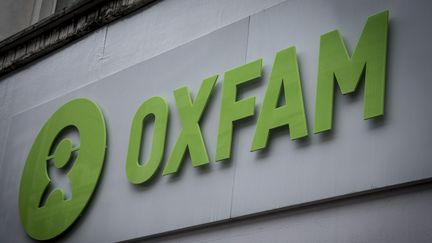 L'ONG Oxfam (Ici, une "charity shop" à Manchester en 2018).&nbsp;&nbsp; (BENJAMIN FURST / HANS LUCAS / AFP)