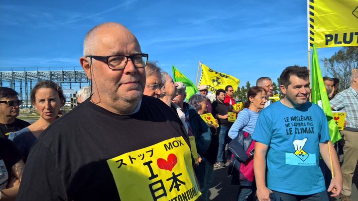 Yannick Rousselet, chargé de mission nucléaire pour Greenpeace, estime que ce combustible est dangereux car, selon lui, le plutonium peut être utilisé "à des fins mlilitaires". (F. MAGNENOU / FRANCEINFO)