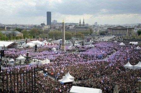 Vue aérienne de la place de la Concorde, le 15 avril 2012. (AFP - Bertrand Guay)