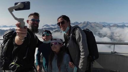 Pyrénées : le pic du Midi de Bigorre, une bouffée d'oxygène dans un site magique