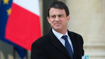 Le ministre de l'Int&eacute;rieur, Manuel Valls, le 27 mars 2013 &agrave; l'Elys&eacute;e, &agrave; Paris. (BERTRAND LANGLOIS / AFP)