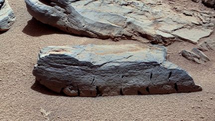 Un roche martienne photographi&eacute;e par le robot Curiosity, le 5 octobre 2012. (CALTECH / NASA / SIPA)