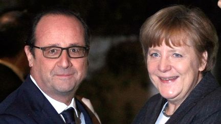 &nbsp; (François Hollande et Angela Merkel tentent ensemble une initiative diplomatique © MAXPPP)