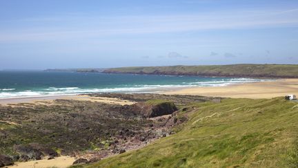 Freshwater West beach, Wales (United Kingdom), May 20, 2011. (PETER BARRITT / ROBERT HARDING PREMIUM via AFP)