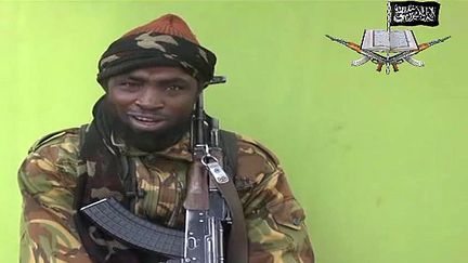 Capture d'&eacute;cran, mai 2014,&nbsp;le chef du groupe arm&eacute; Boko Haram, Abubakar Shekau&nbsp; ( BOKO HARAM / AFP)