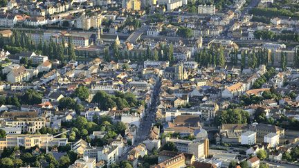 Vue a&eacute;rienne de la ville de Melun (Seine-et-Marne). (LIONEL LOURDEL / PHOTONONSTOP / AFP)