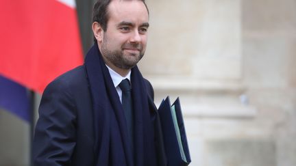 Sébastien Lecornu, le&nbsp;ministre en charge des Collectivités territoriales, le 26&nbsp;novembre&nbsp;2018, à Paris. (LUDOVIC MARIN / AFP)