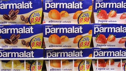 Des produits laitiers Parmalat dans une grande surface à Rome (AFP - ANDREAS SOLARO)