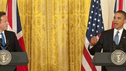 Le premier ministre britannique, David Cameron, avec Barack Obama, à la Maison Blanche, le 20/07/2010 (AFP/Rod Lamkey)