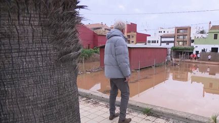 Une région entière est aujourd'hui plongée dans le chaos, privée d’électricité, avec 150 routes coupées et plus de 150 victimes mortes dans leurs voitures emportées par les flots. Un chef d’entreprise français vivant près de Valence a tenté de secourir une automobiliste lors de la crue dévastatrice à Valence, mais en vain. Témoignage.