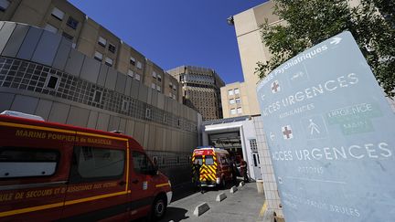 L'h&ocirc;pital de la Conception, &agrave; Marseille, le 20 ao&ucirc;t. C'est l&agrave; qu'un infirmier a &eacute;t&eacute; agress&eacute;. (BORIS HORVAT / AFP)