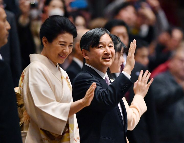 L'empereur Naruhito et l'impératrice Masako, le 25 janvier 2020, à Tokyo. (KENJI SHIMIZU / YOMIURI)