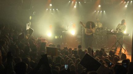 La chanteuse américaine Danielle Ponder offre un concert aux enfants sur la scène des Trans Musicales de Rennes&nbsp; (France 3 Bretagne)