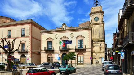 L'hôtel de ville de Corleone, en Sicile (Italie), en 2020. (ANTOINE LORGNIER / ONLY WORLD / AFP)