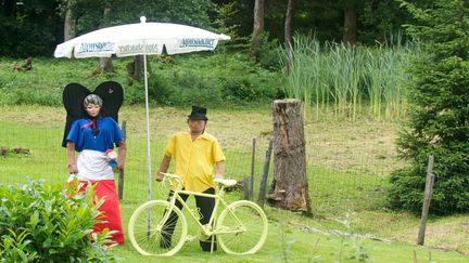  (Les décorations au bord des routes © RF/BS)