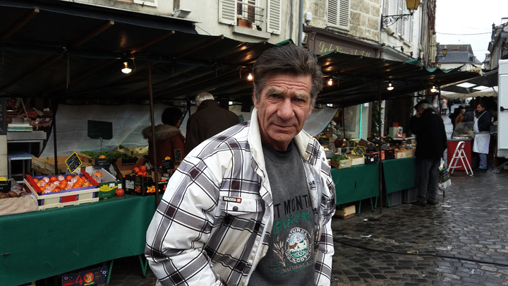 Daniel, retraité de 60 ans, rencontré le 8 décembre 2015, sur le marché de Senlis (Oise),&nbsp;assume d'avoir voté pour le Front national. (LOUIS BOY / FRANCETV INFO)