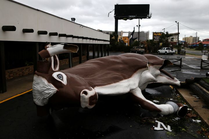 Un restaurant endommagé par l’ouragan Michael à Panama City Beach, Floride, Etats-Unis, le 10 octobre 2018. (JONATHAN BACHMAN / REUTERS)