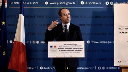 Jean-Jacques Urvoas, lors d'une conférence de presse au ministère de la Justice, à Paris, le 23 février 2017.&nbsp; (PHILIPPE LOPEZ / AFP)