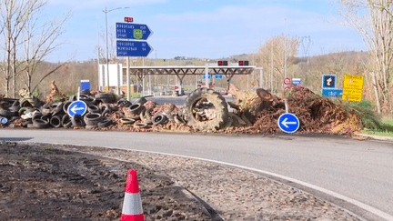 Colère des agriculteurs : l’A62 toujours bloquée