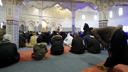 &nbsp; (A l'intérieur de la Grande Mosquée Assâlam de Tomblaine (Meurthe-et-Moselle) © MaxPPP)