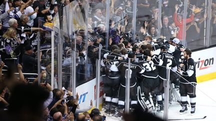 Les Kings célèbrent leur victoire en finale de la Stanley Cup 2014 (CHRISTIAN PETERSEN / GETTY IMAGES NORTH AMERICA)