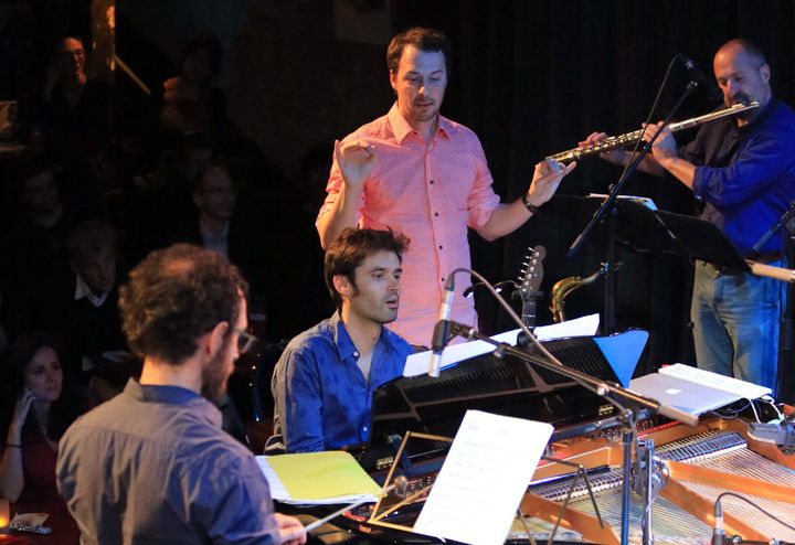 Ping Machine en concert au Studio de l'Ermitage, à Paris, le 10 octobre 2016. De gauche à droite : Stephan Caracci (marimba), Paul Lay (piano), Frédéric Maurin (direction), Florent Dupuit (flûte traversière)
 (Catherine Ledrux)