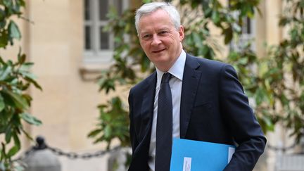 Le ministre de l'Economie, Bruno Le Maire, le 27 mai 2022 à Matignon. (EMMANUEL DUNAND / AFP)