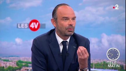 Edouard Philippe veut que les "agents publics restent au niveau le plus proche possible" des gens