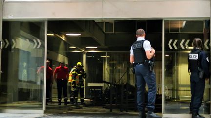 La salle du conseil municipal de la mairie de Grenoble avait été ravagée par un incendie volontaire dans la nuit du 29 au 30 septembre 2019. (DENIS MASLIAH / MAXPPP)