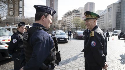 Le préfet de police de Paris sur un point de contrôle routier dans la capitale, le 18 mars 2020. (THOMAS SAMSON / AFP)