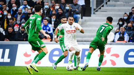 Le milieu de l'OM, Dimitri Payet, face au Cannet-Rocheville, le 19 décembre 2021. (CLEMENT MAHOUDEAU / AFP)