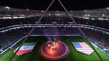 Le stade Al-Thumama de Doha, avant la rencontre entre l'Iran et les Etats-Unis, le 29 novembre 2022 (KIRILL KUDRYAVTSEV / AFP)