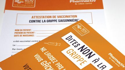 Campagne pour la vaccination saisonnière contre la grippe. (LUDOVIC MARIN / AFP)