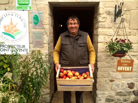 &nbsp; (Jean-Marc Vincent et ses pommes © Laurent Mariotte / Radio France)