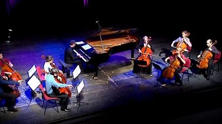 Les Phil’Art’Cellistes en concert
 (France3/culturebox)