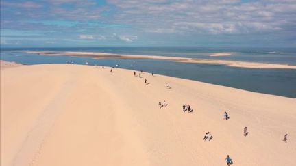 Incendies en Gironde : la dune du Pilat à nouveau accessible (FRANCE 2)