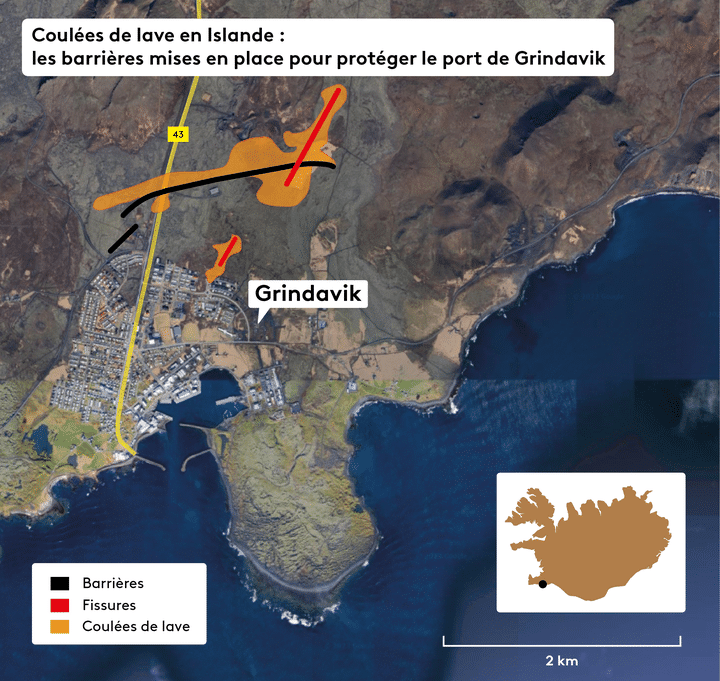 Un système de barrières a été mis en place aux alentours de Grindavik (Islande), afin de protéger le port des coulées de lave. (HELOÏSE KROB / FRANCEINFO)