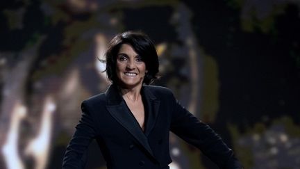 Florence Foresti en maîtresse de cérémonie, pour la 45e cérémonie des César, le 28 février 2020 à la salle Pleyel, à Paris. (BERTRAND GUAY / AFP)