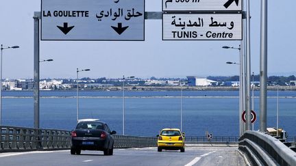 Vue du port de Tunis depuis le nouveau pont, en 2010. (GIUGLIO GIL / HEMIS.FR)