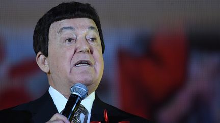  Iossif Kobzon, à Moscou, pendant le gala du centenaire de la révolution d'octobre. 
 (SYISOEV / SPUTNIK)