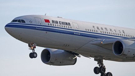 Un avion d'Air China atterrit à Barcelone (Espagne), le 6 juin 2023 (photo d'illustration). (URBANANDSPORT / NURPHOTO / AFP)